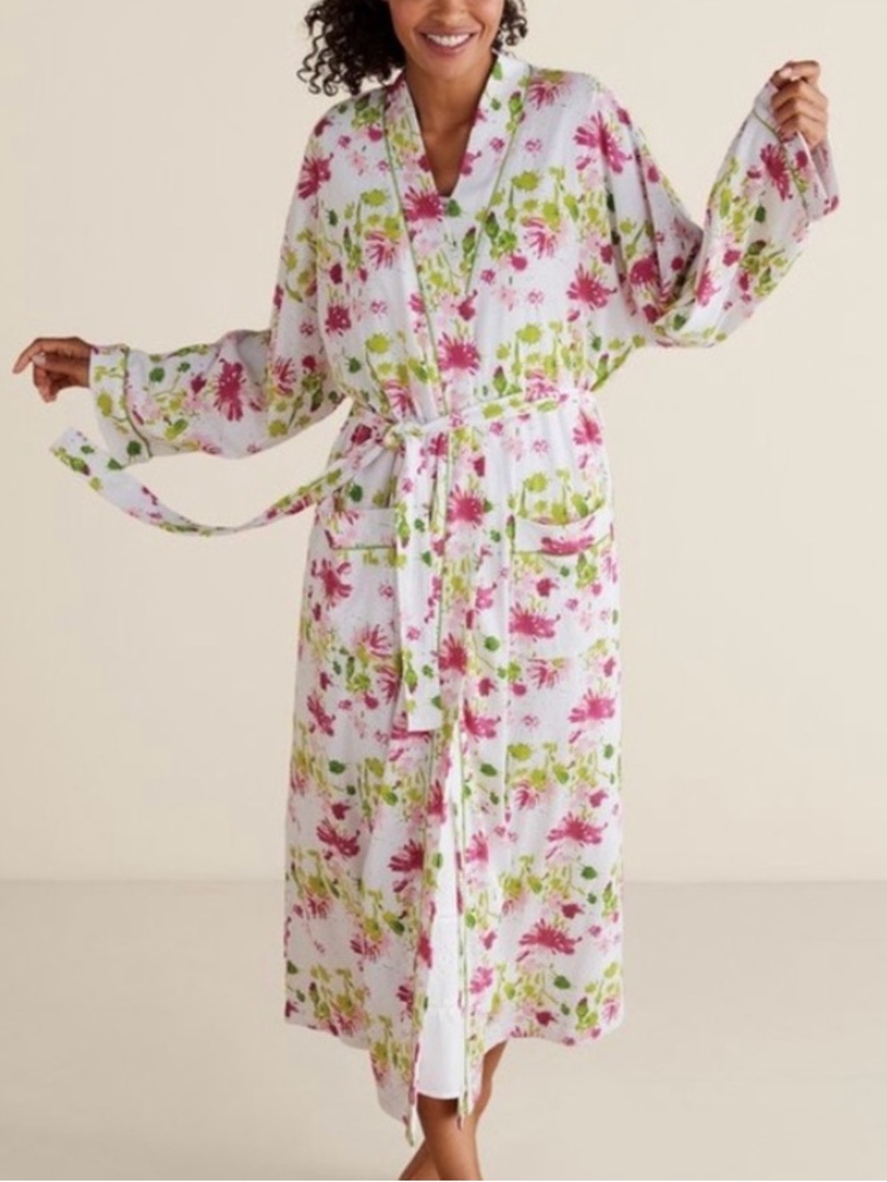 Soft surroundings white and pink floral robe